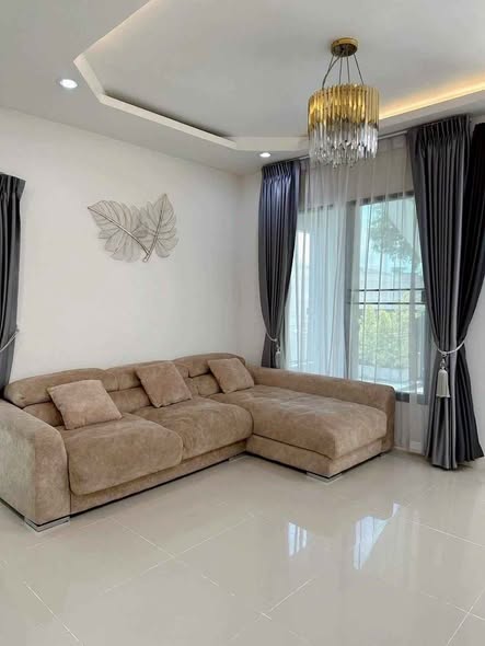 bedroom and living room of พลีโน่ สุขุมวิท-บางนา Pleno Sukhumvit-Bangna