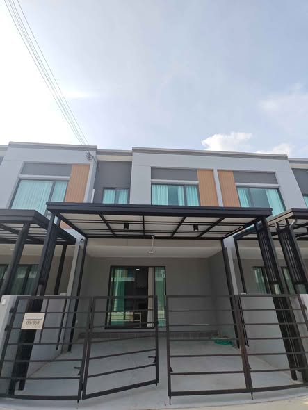 พลีโน่ สุขุมวิท-บางนา Pleno Sukhumvit-Bangna