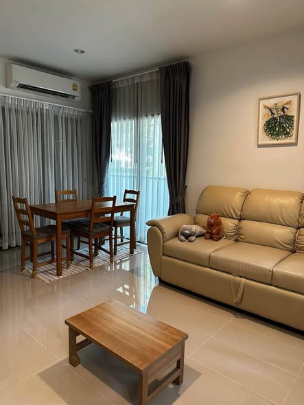 living room of พลีโน่ สุขุมวิท-บางนา Pleno Sukhumvit-Bangna