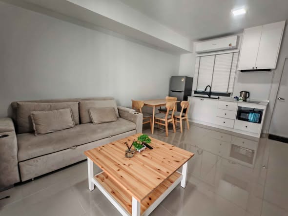 living room of พลีโน่ สุขุมวิท-บางนา Pleno Sukhumvit-Bangna