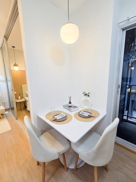 room interior of PLUM CONDO ราม 60 อินเตอร์เชนจ์