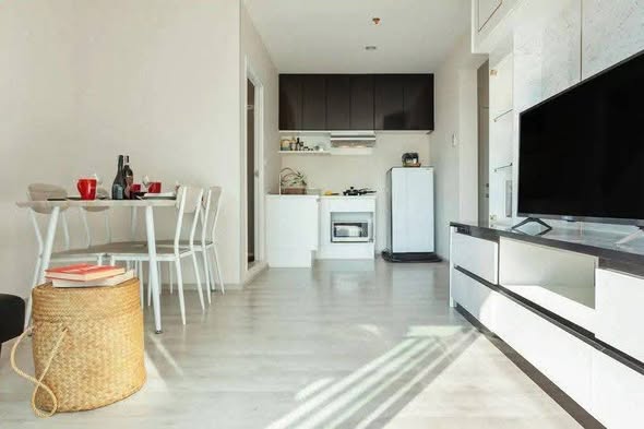 living room and kitchen of Plum Condo Central Station Phase 1