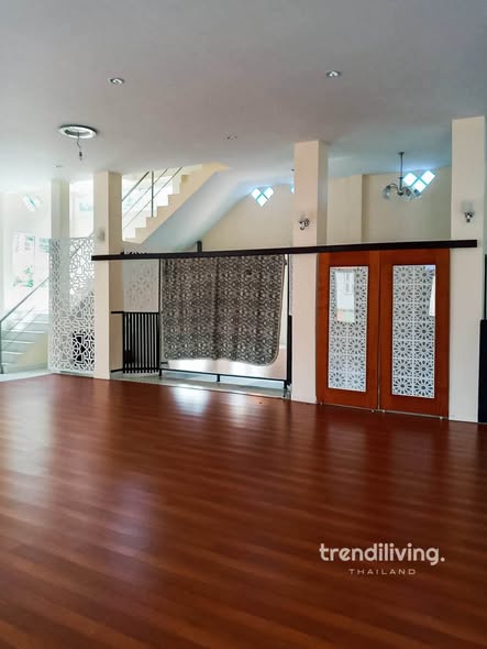 room interior of Plus Apartment (พลัส อพาร์ทเม้นท์)