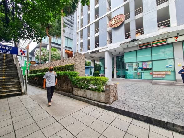President Tower Arcade