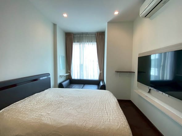 bedroom of Q Asoke