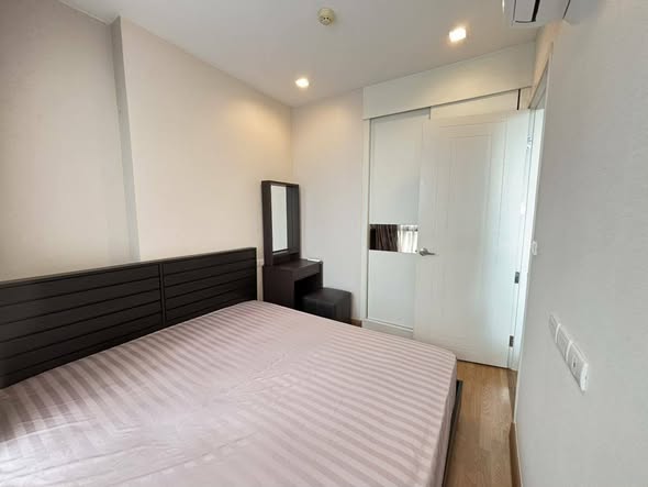 bedroom of Q House Sukhumvit 79