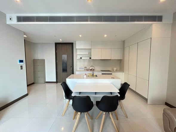 Q1 Sukhumvit Condo by Q House