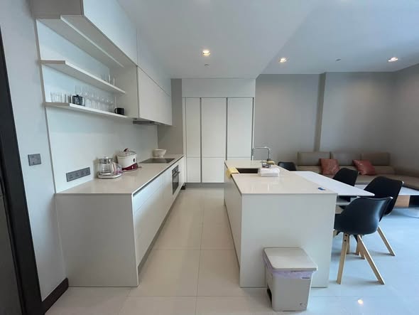 kitchen of Q1 Sukhumvit Condo by Q House