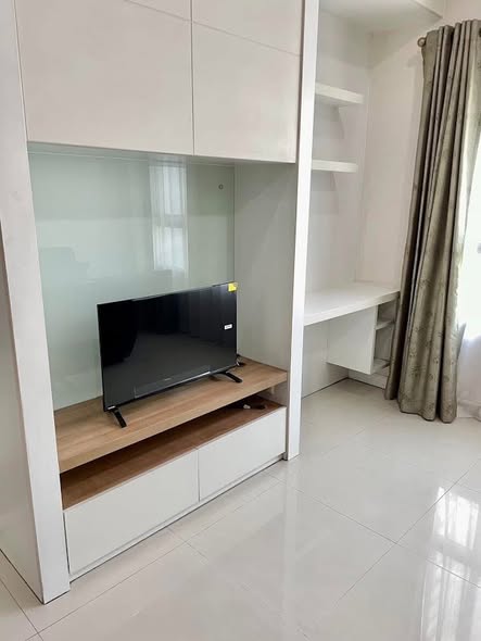 room interior of Q.House Sathron