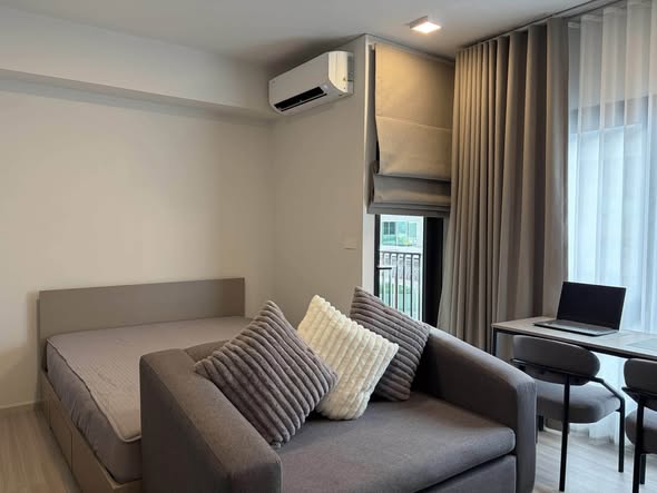 bedroom of QUINTARA MHy’ZEN PHROM PHONG (ควินทารา มาย’เซน พร้อมพงษ์)