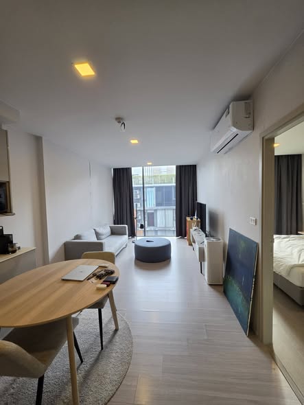 living room and bedroom of Quintara Treehaus Sukhumvit 42