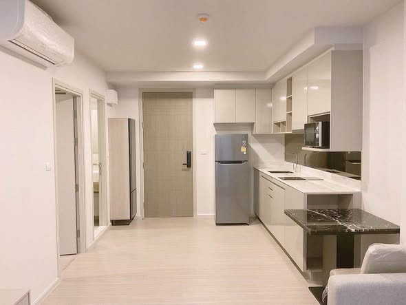 room interior and kitchen of Quintara Treehaus Sukhumvit 42