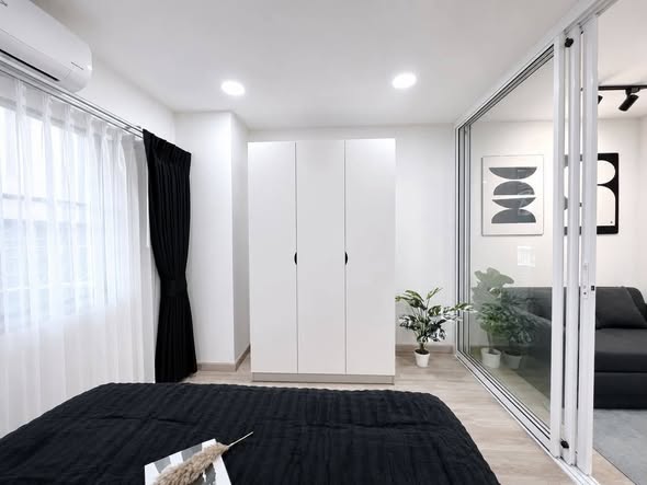 bedroom and room interior of Ratchada Prestige Ladprao 48