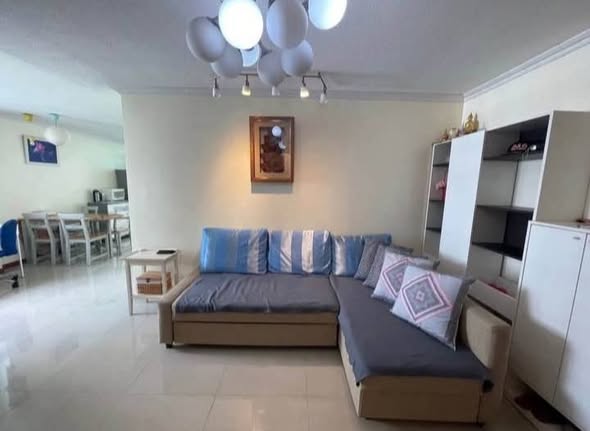 bedroom and living room of Ratchathewi Tower
