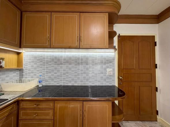 kitchen of RatchayothinPlace Condo