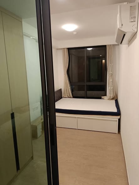 bedroom and room interior of Regal Srinakarin 40