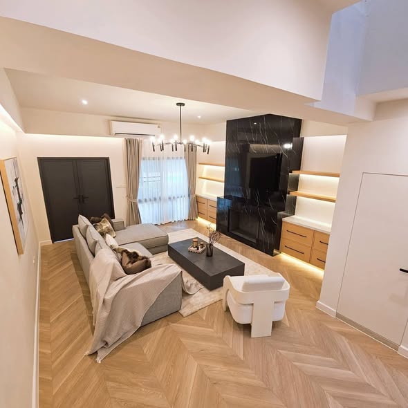 living room and bedroom of Regent 71 Place