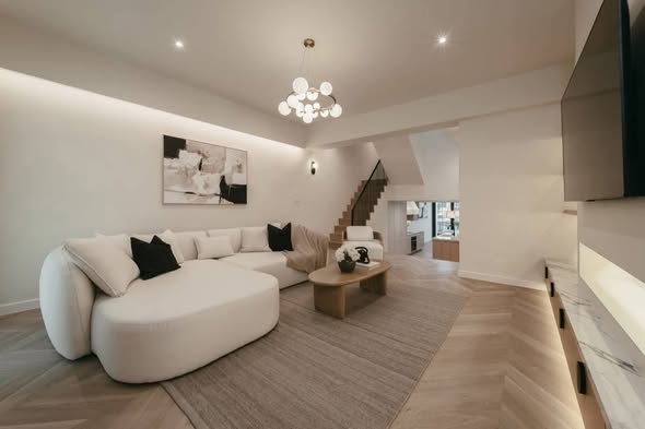 living room and bedroom of Regent 71 Place