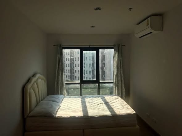bedroom of Regent Home 18
