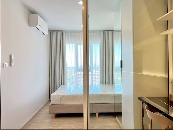 bedroom and room interior of Regent Home Bangna (รีเจ้นท์โฮม บางนา)