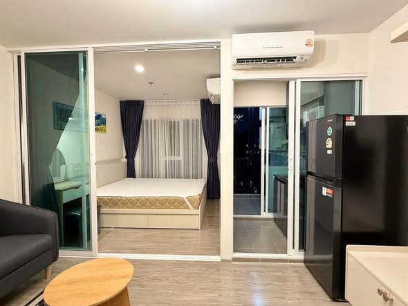 bedroom and room interior of Regent Home Bangna (รีเจ้นท์โฮม บางนา)