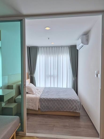 bedroom and room interior of Regent Home Bangna (รีเจ้นท์โฮม บางนา)