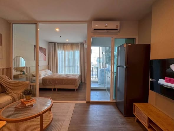 bedroom and room interior of Regent Home Bangna (รีเจ้นท์โฮม บางนา)