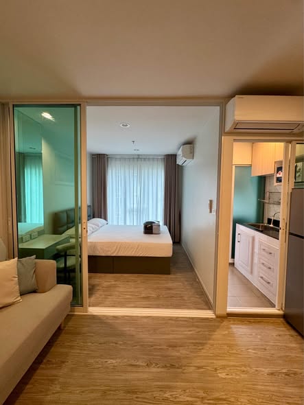 bedroom and room interior of Regent Home Bangna (รีเจ้นท์โฮม บางนา)