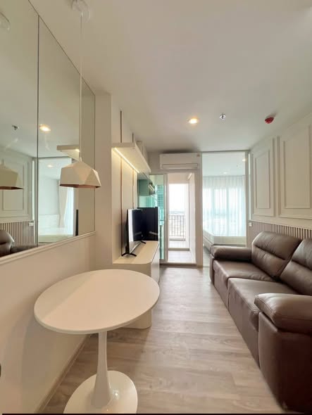 living room and room interior of Regent Home Bangna (รีเจ้นท์โฮม บางนา)