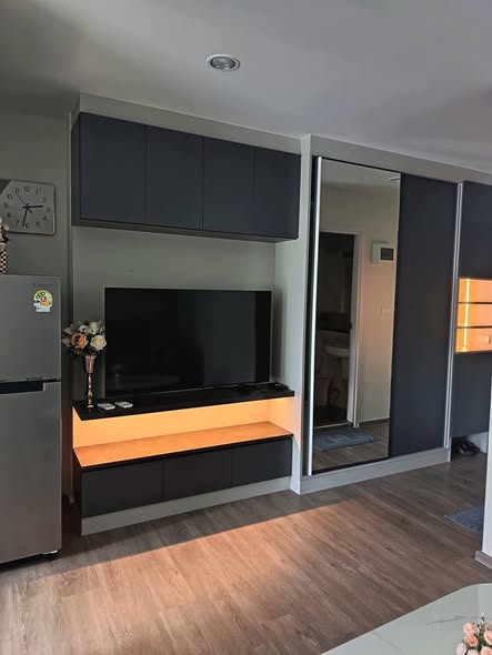 room interior and kitchen of Regent Home Bangna (รีเจ้นท์โฮม บางนา)