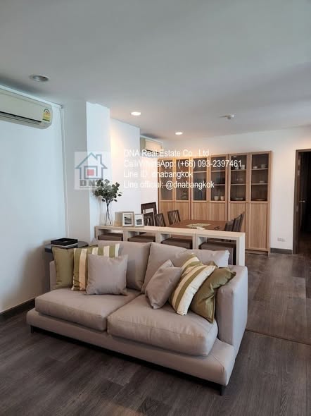 living room of Rende Sukhumvit 23