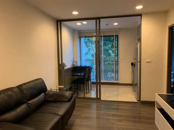 living room and room interior of Rende Sukhumvit 23