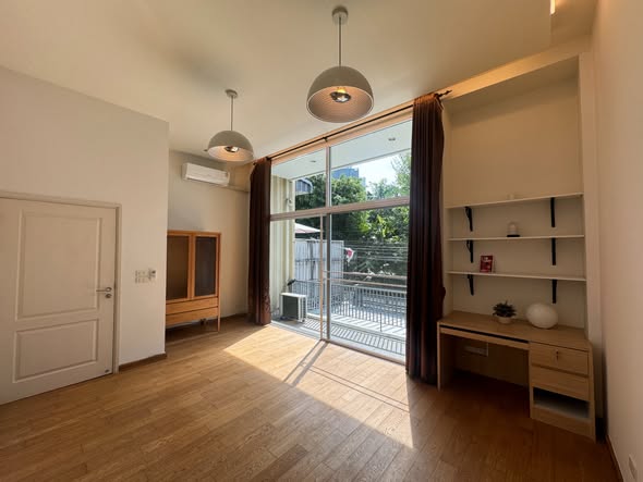 Renovated Private 4 BR Townhouse @ BTS ONNUT