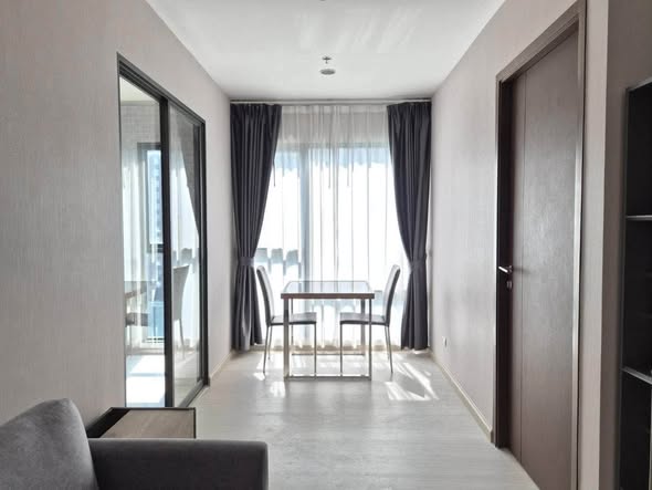 bedroom and room interior of Rhythm Asoke