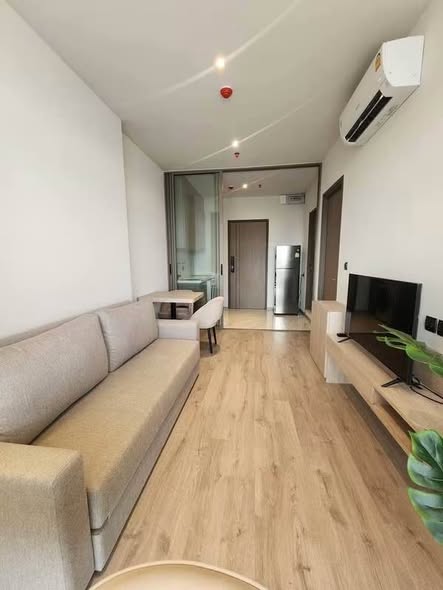 living room of Rhythm Ekkamai Estate
