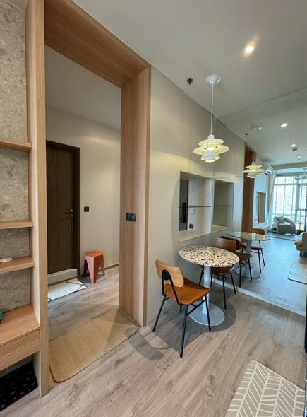 room interior of Rhythm Ekkamai Estate