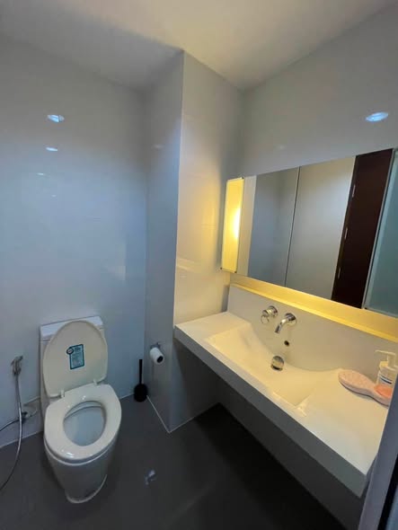 bathroom of RHYTHM Ratchada
