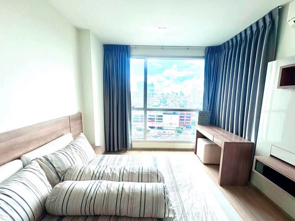 bedroom of RHYTHM Ratchada-Huaykwang