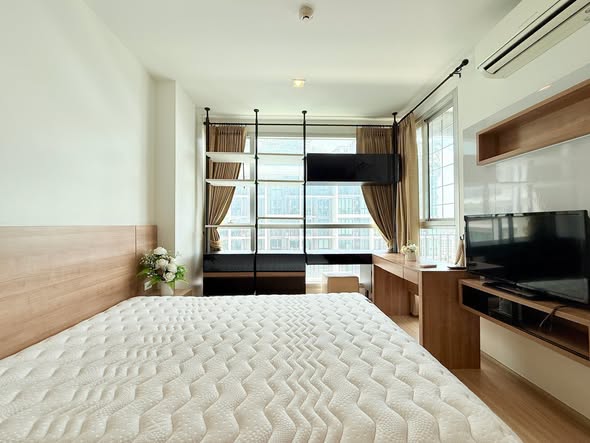 bedroom of RHYTHM Ratchada-Huaykwang