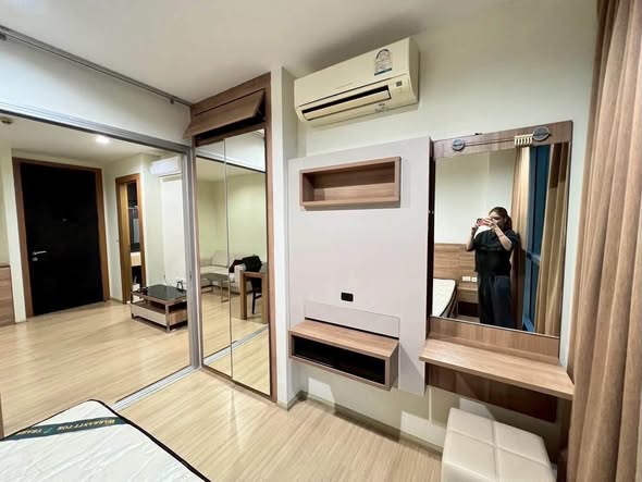 room interior and bathroom of RHYTHM Ratchada-Huaykwang