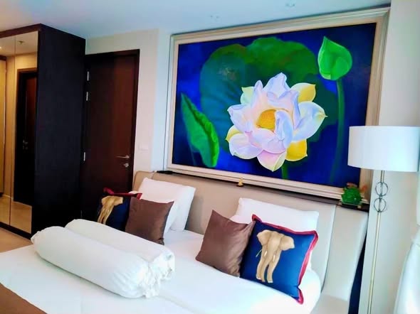 bedroom of Rhythm Sathon-Naradhiwas
