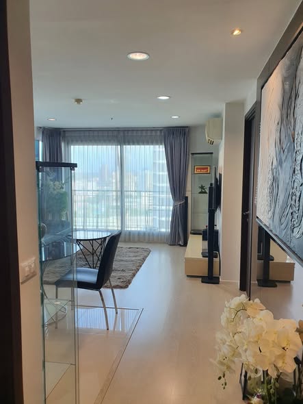 room interior of Rhythm Sathon-Naradhiwas