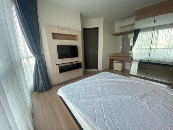 bedroom of RHYTHM Sathorn