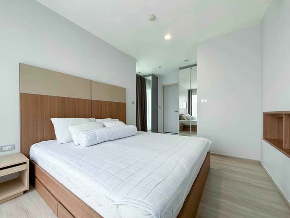 bedroom of Rhythm Sukhumvit 36-38