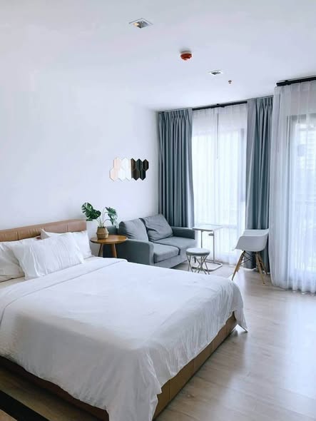 bedroom of Rhythm Sukhumvit 36-38