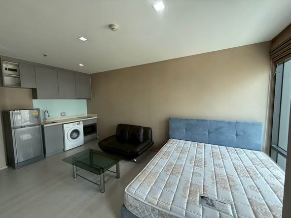 bedroom of Rhythm Sukhumvit 36-38