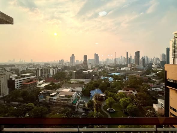 Rhythm Sukhumvit 42