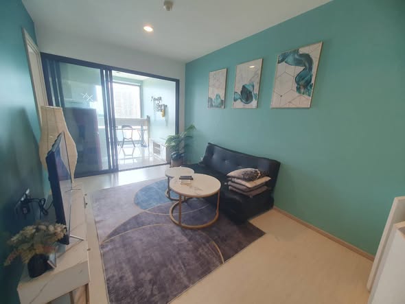 living room of Rhythm Sukhumvit 42