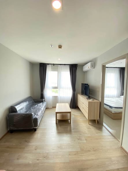 bedroom of Rich Park Chao Phraya