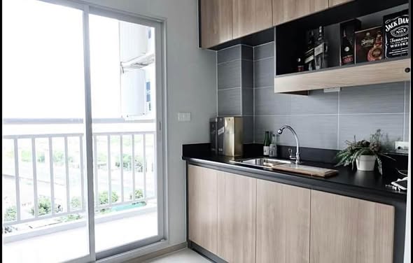 kitchen of Rich Park Chao Phraya